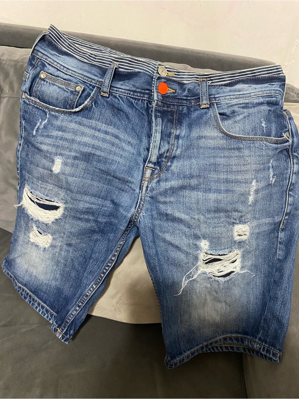 Zara Men's Distressed Blue Denim Shorts